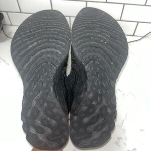 Nike React Infinity run Flyknit 3 “triple black”